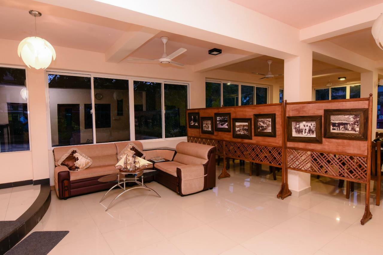 Sobaya Hotel Kandy Esterno foto