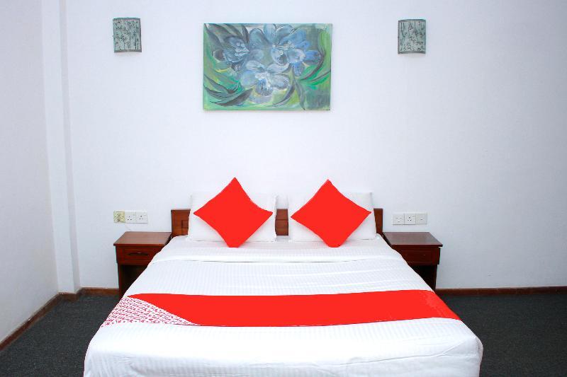 Sobaya Hotel Kandy Esterno foto