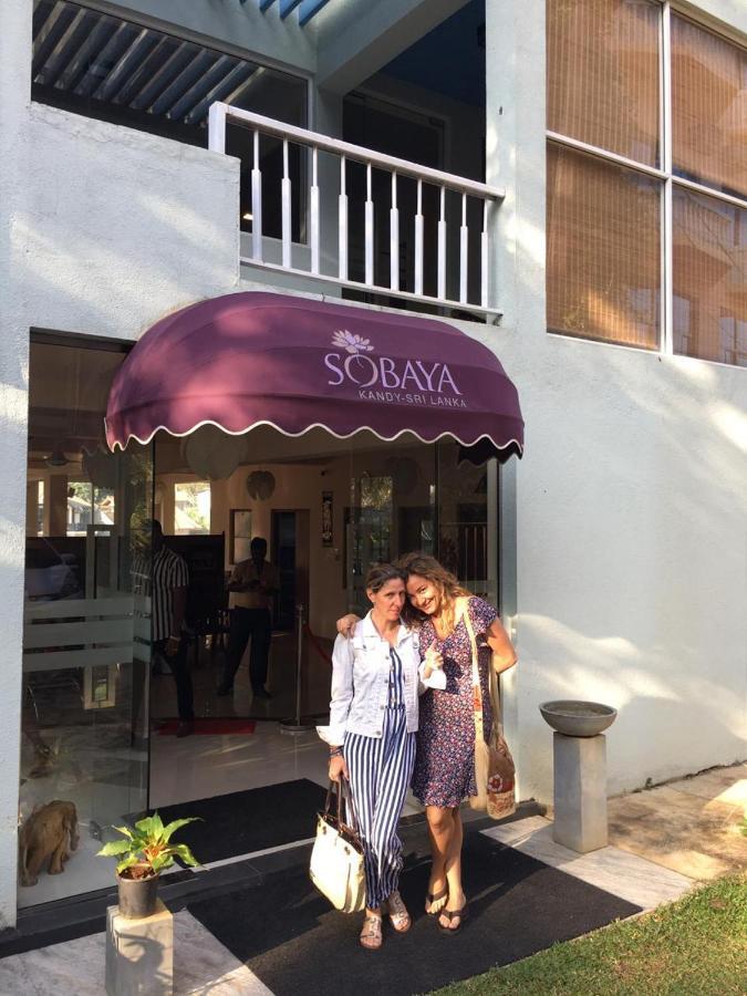Sobaya Hotel Kandy Esterno foto