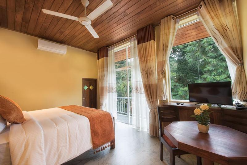Sobaya Hotel Kandy Esterno foto