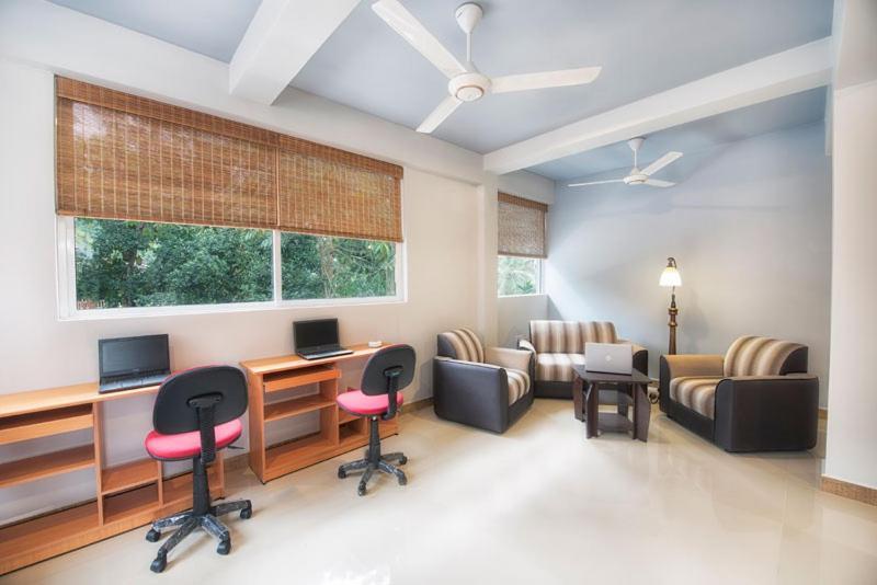 Sobaya Hotel Kandy Esterno foto